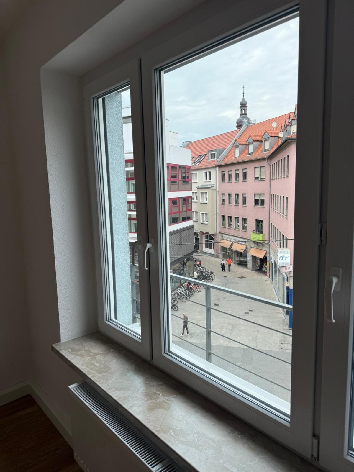 Treppenhaus- & Flurreinigung
